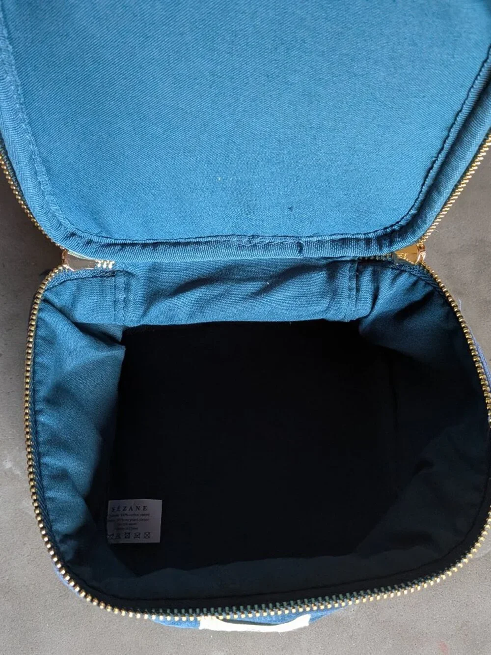 Sézane Travel Train Case / Makeup Bag - Velvet Blue